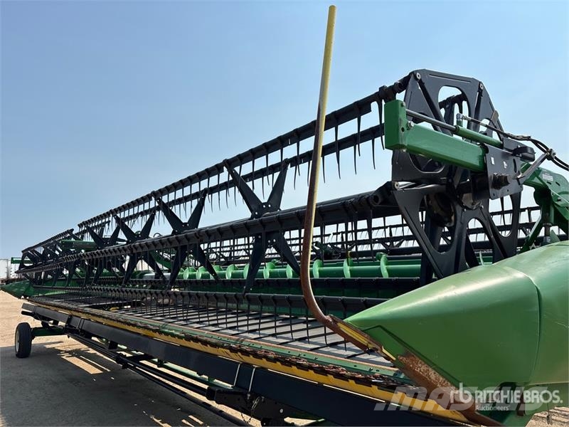John Deere 640D رؤوس الحصادات الدراسات