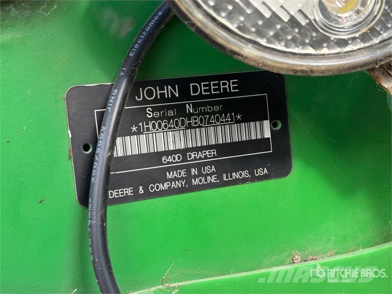 John Deere 640D Derliaus nuėmimo kombainų galvos