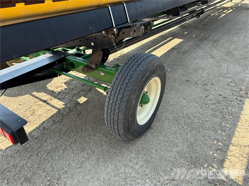 John Deere 640D رؤوس الحصادات الدراسات