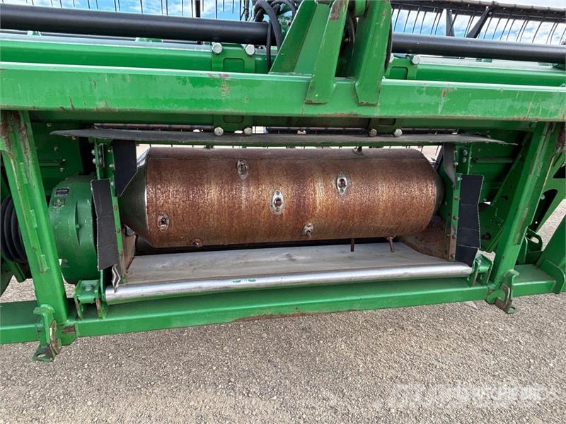 John Deere 640D Derliaus nuėmimo kombainų galvos