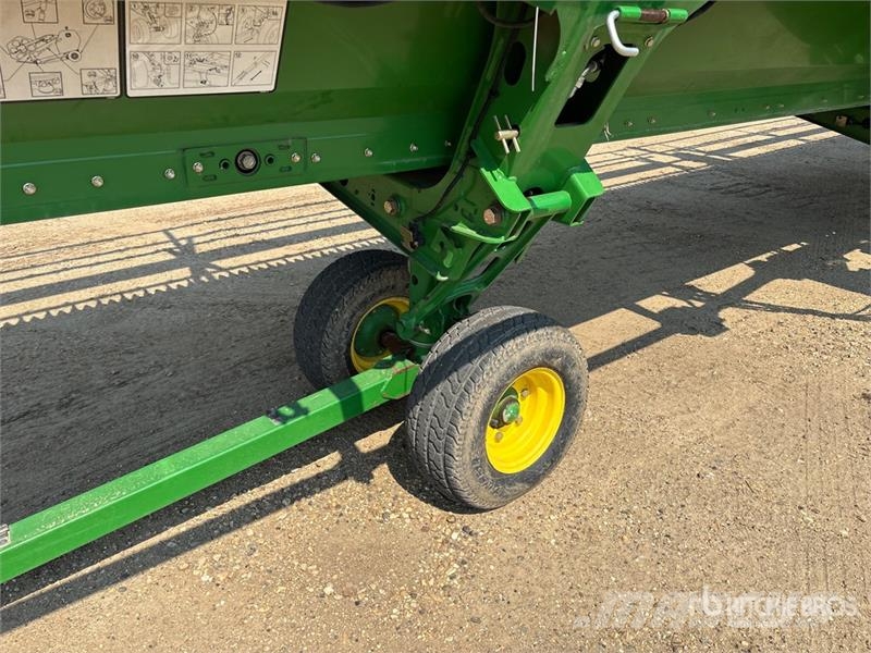 John Deere 640D رؤوس الحصادات الدراسات