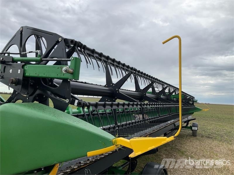 John Deere 640FD Testate per mietitrebbie