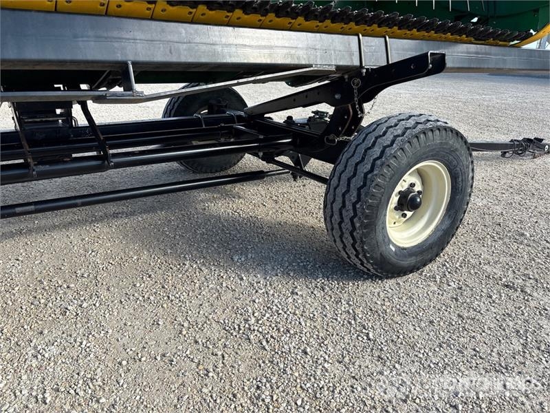 John Deere 640FD رؤوس الحصادات الدراسات