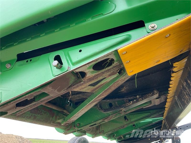 John Deere 640FD Testate per mietitrebbie