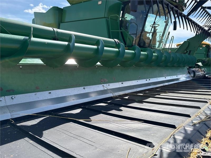 John Deere 640FD Testate per mietitrebbie
