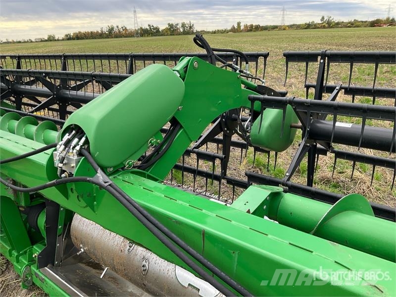 John Deere 640FD Testate per mietitrebbie