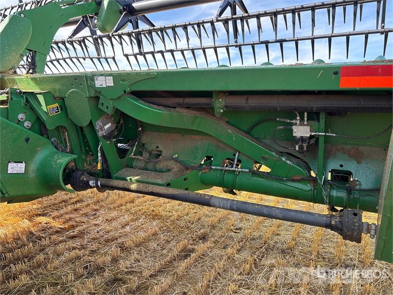 John Deere 640FD Testate per mietitrebbie
