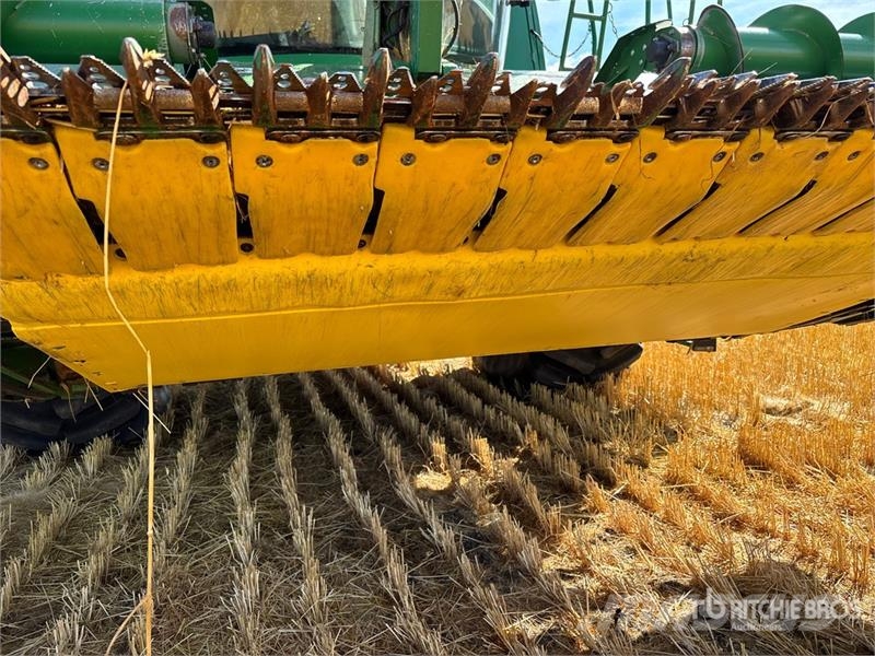 John Deere 640FD Testate per mietitrebbie
