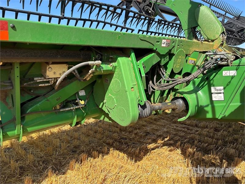 John Deere 640FD Testate per mietitrebbie
