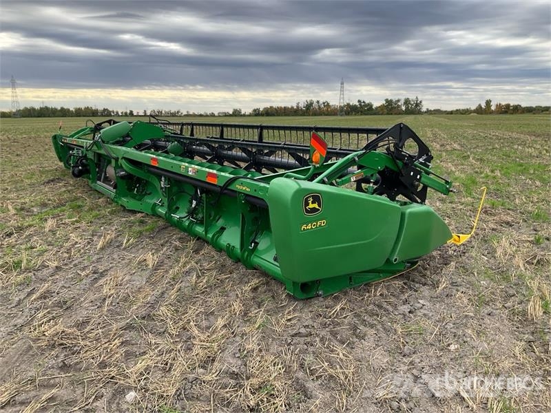 John Deere 640FD Testate per mietitrebbie