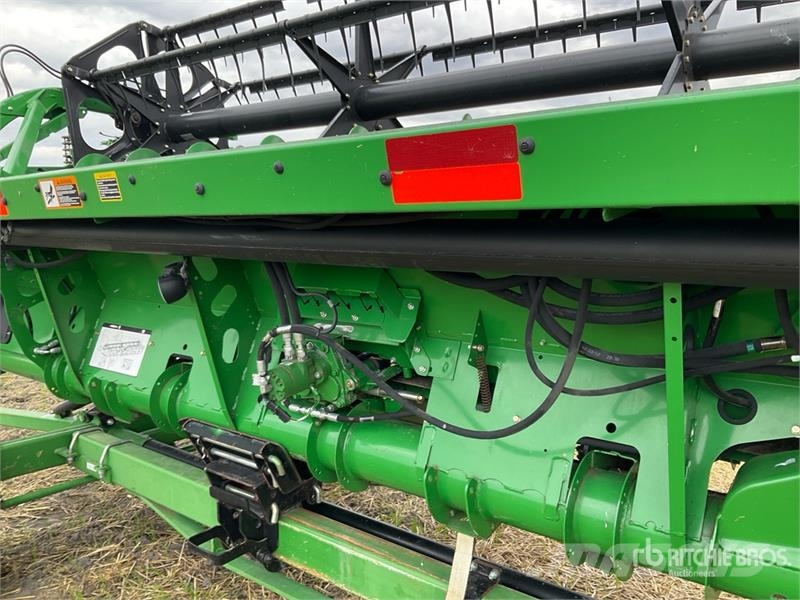 John Deere 640FD Testate per mietitrebbie