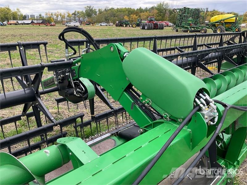 John Deere 640FD Testate per mietitrebbie