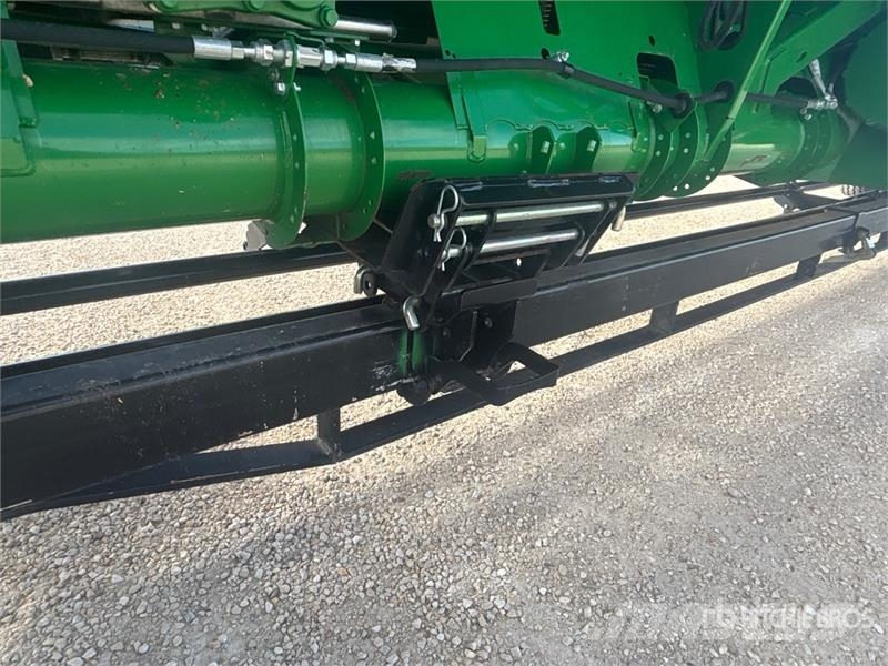 John Deere 640FD رؤوس الحصادات الدراسات