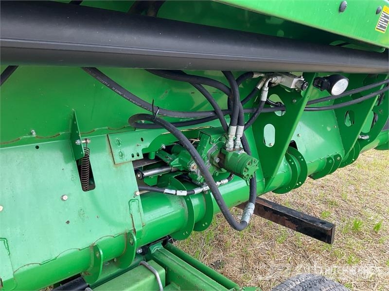 John Deere 640FD Testate per mietitrebbie