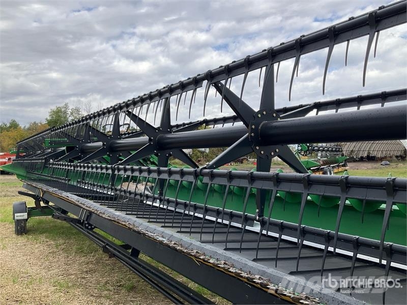 John Deere 640FD Testate per mietitrebbie