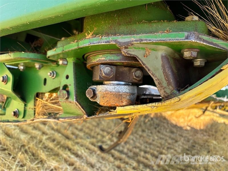 John Deere 640FD Testate per mietitrebbie