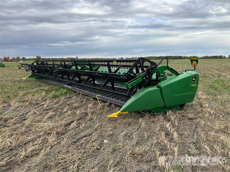 John Deere 640FD Testate per mietitrebbie