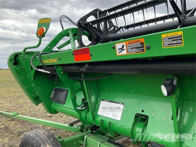 John Deere 640FD Testate per mietitrebbie