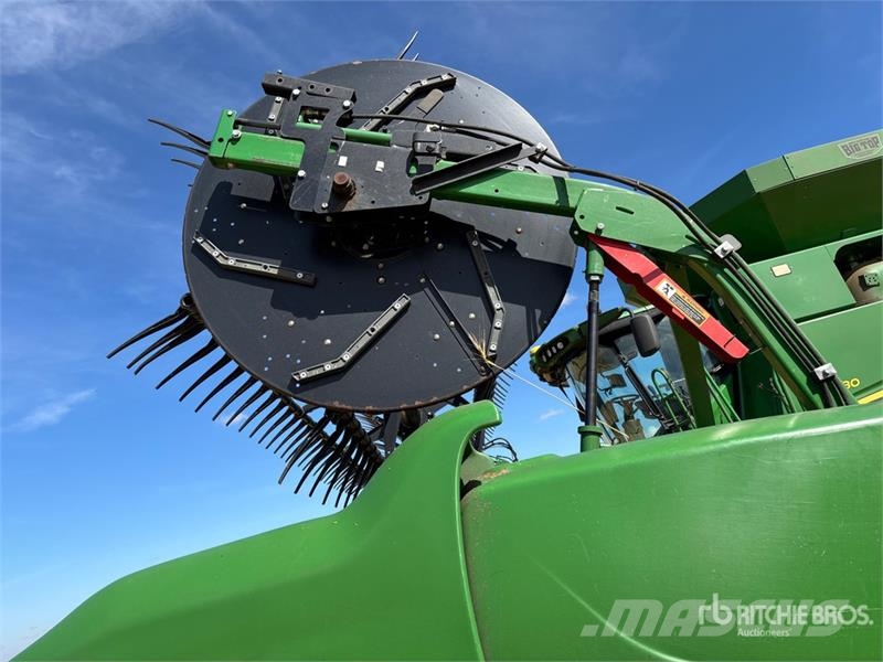 John Deere 640FD Testate per mietitrebbie