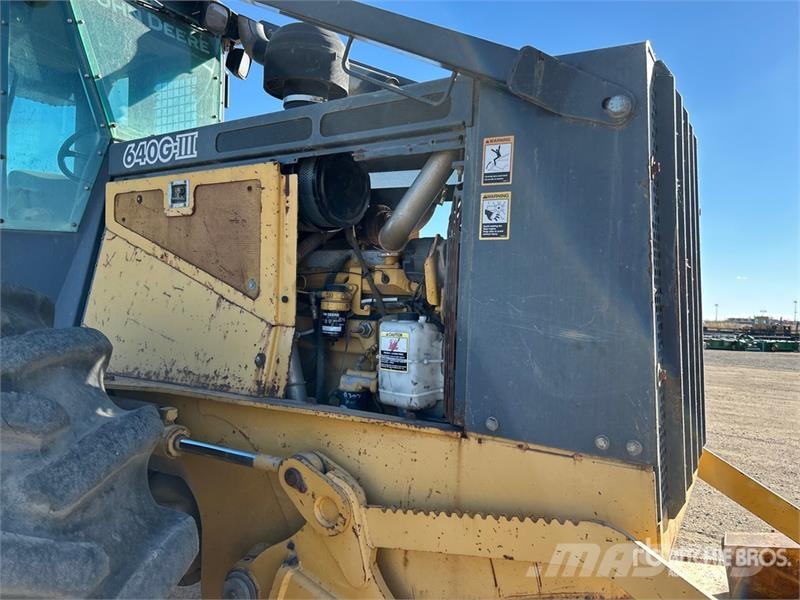 John Deere 640G III 4x4 Line Skidder Трельовочні трактора