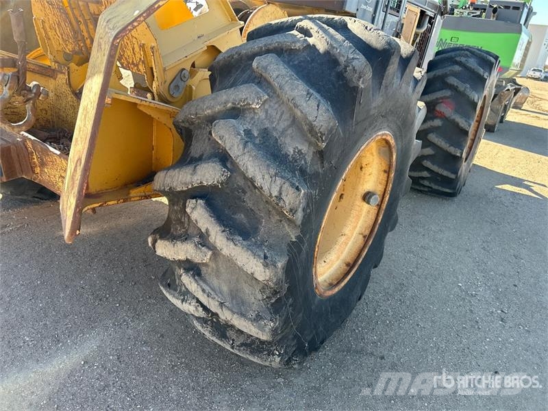 John Deere 640G III 4x4 Line Skidder Трельовочні трактора