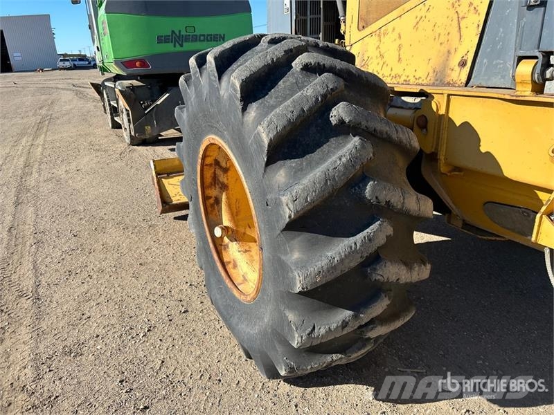 John Deere 640G III 4x4 Line Skidder Трельовочні трактора