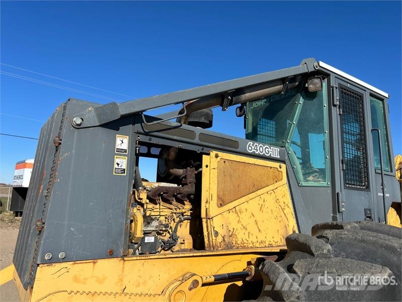 John Deere 640G III 4x4 Line Skidder Трельовочні трактора
