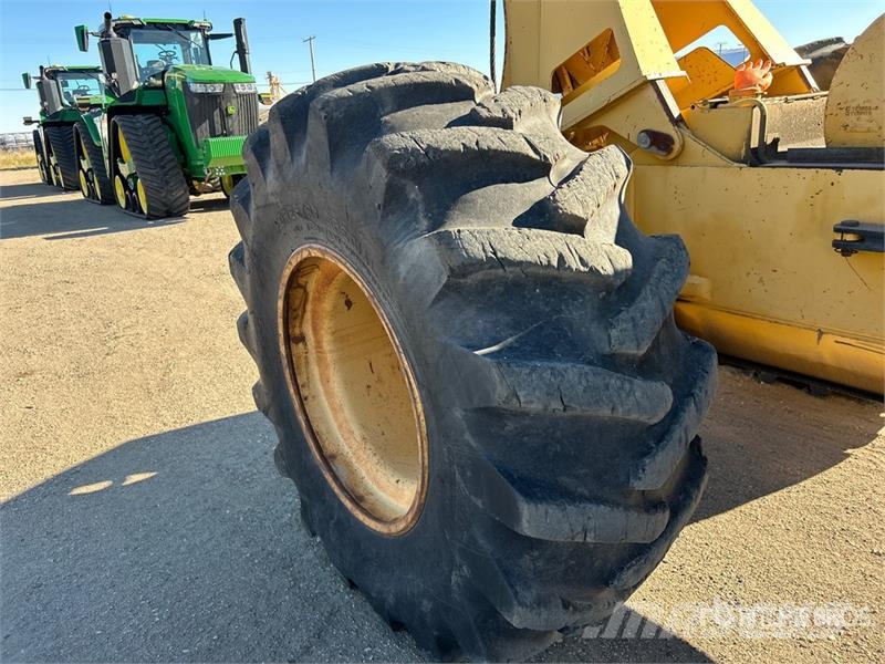 John Deere 640G III 4x4 Line Skidder Трельовочні трактора