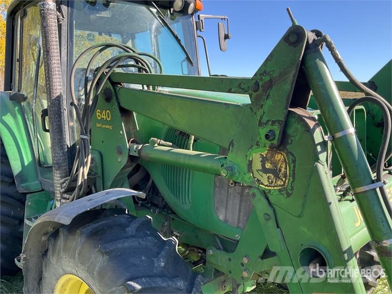 John Deere 6420 الجرارات