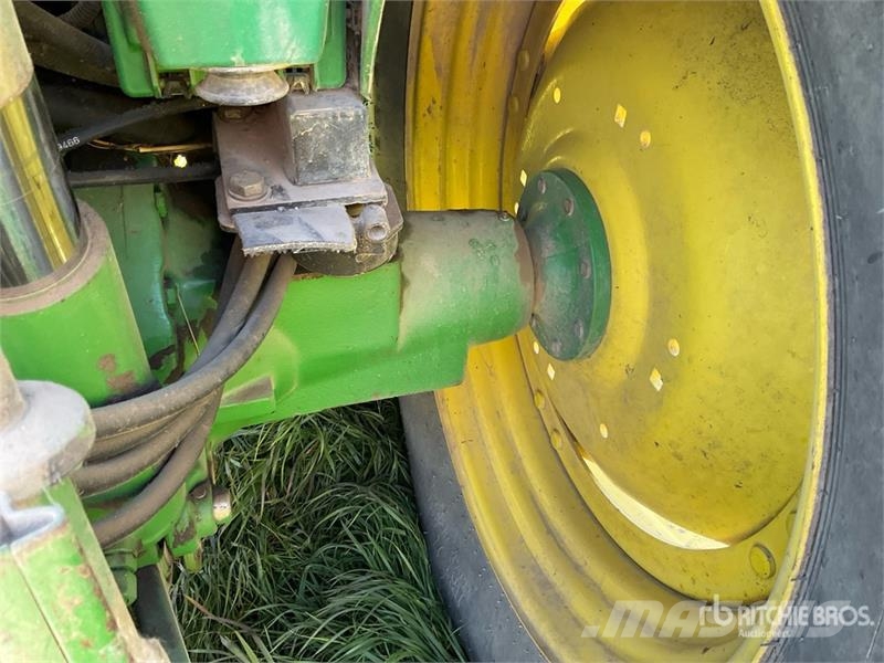 John Deere 6420 الجرارات