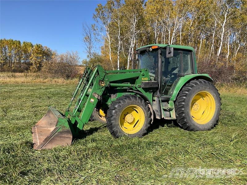 John Deere 6420 الجرارات
