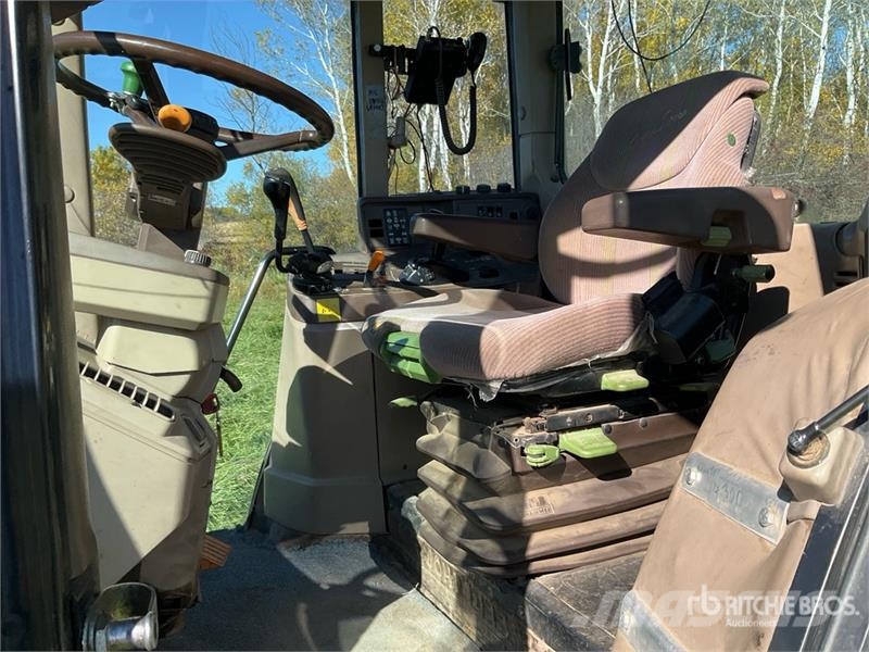 John Deere 6420 الجرارات