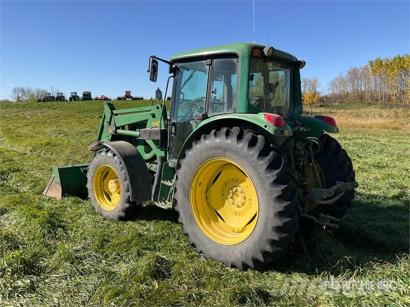 John Deere 6420 الجرارات