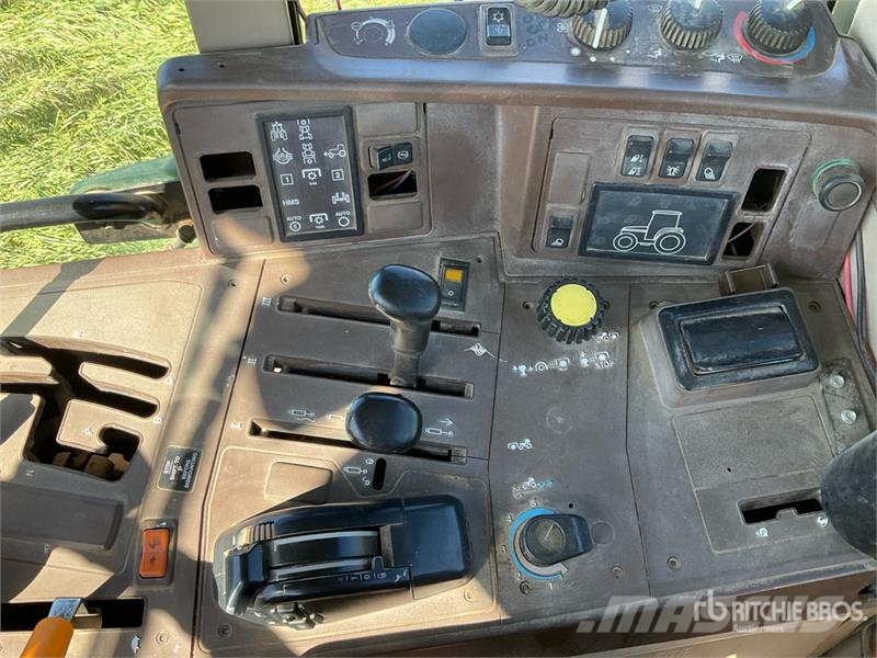 John Deere 6420 الجرارات