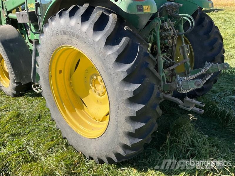 John Deere 6420 الجرارات