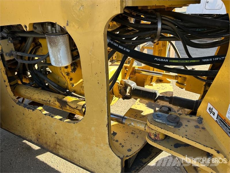 John Deere 644H Iekrāvēji uz riteņiem