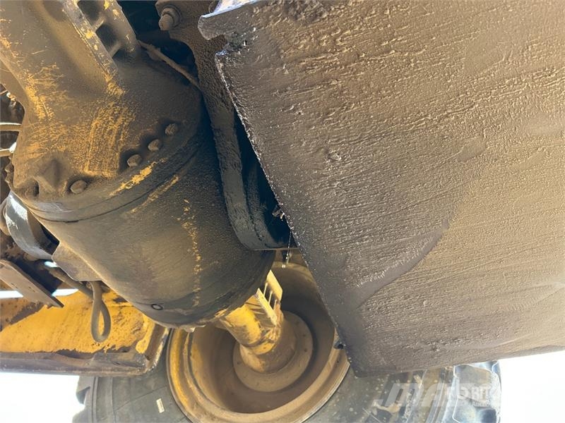 John Deere 644H Iekrāvēji uz riteņiem