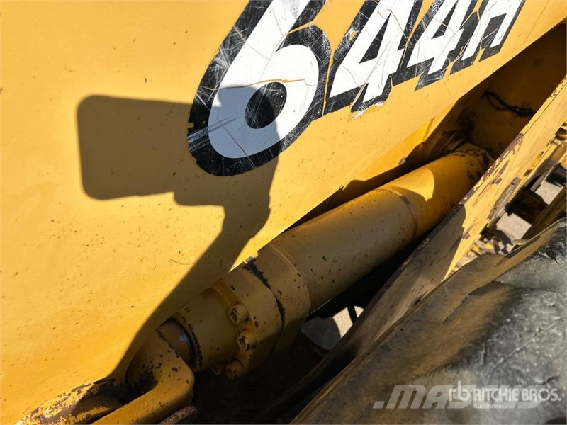 John Deere 644H Iekrāvēji uz riteņiem