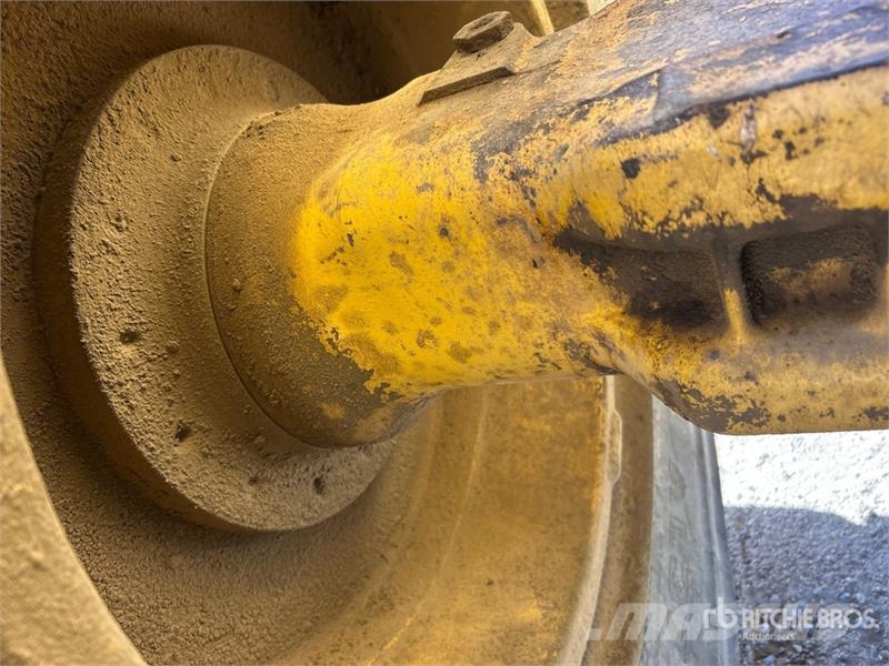 John Deere 644H Iekrāvēji uz riteņiem
