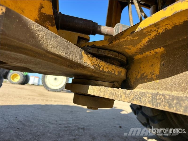 John Deere 644H Iekrāvēji uz riteņiem