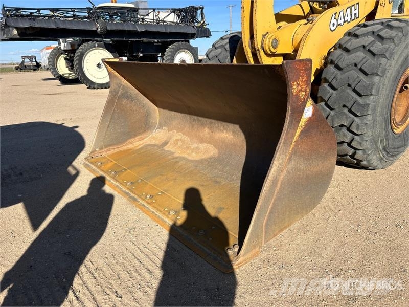 John Deere 644H Iekrāvēji uz riteņiem