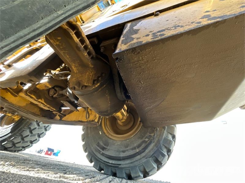 John Deere 644H Iekrāvēji uz riteņiem