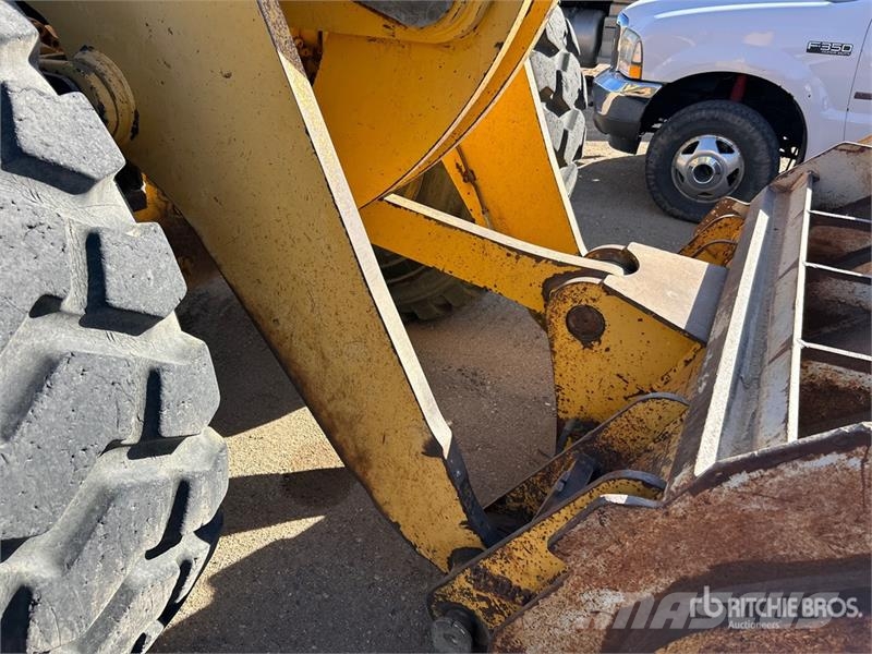 John Deere 644H Iekrāvēji uz riteņiem