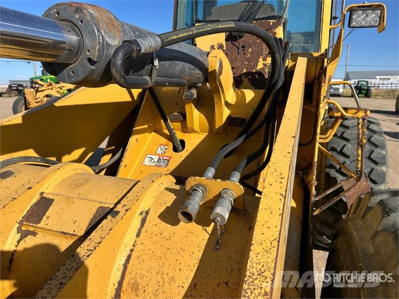 John Deere 644H Iekrāvēji uz riteņiem