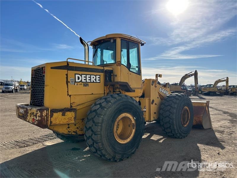 John Deere 644H Iekrāvēji uz riteņiem