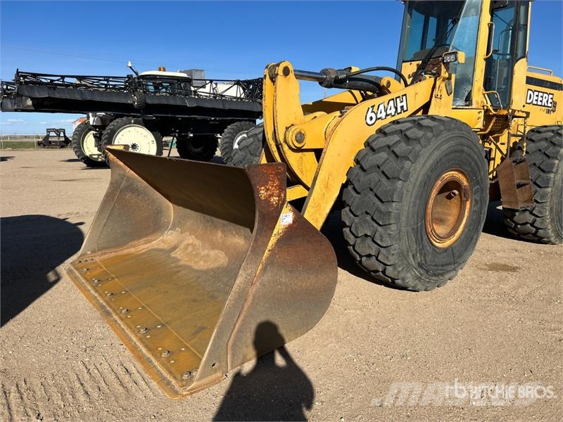 John Deere 644H Iekrāvēji uz riteņiem