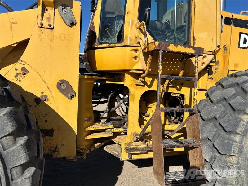 John Deere 644H Iekrāvēji uz riteņiem