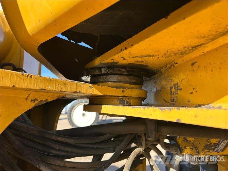John Deere 644H Iekrāvēji uz riteņiem