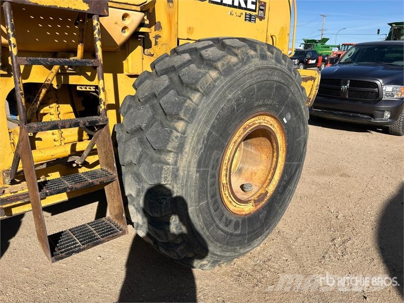 John Deere 644H Iekrāvēji uz riteņiem