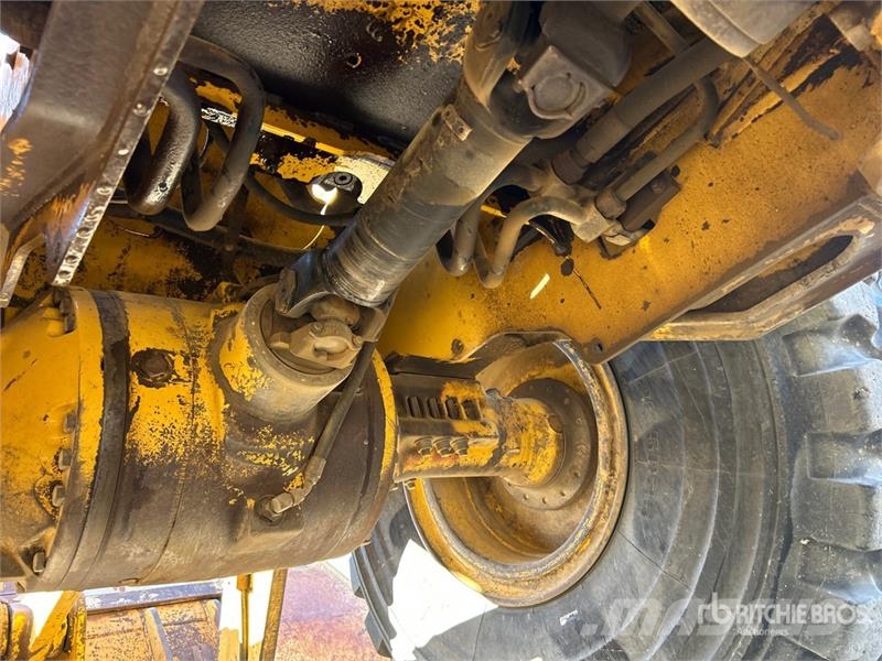John Deere 644H Iekrāvēji uz riteņiem